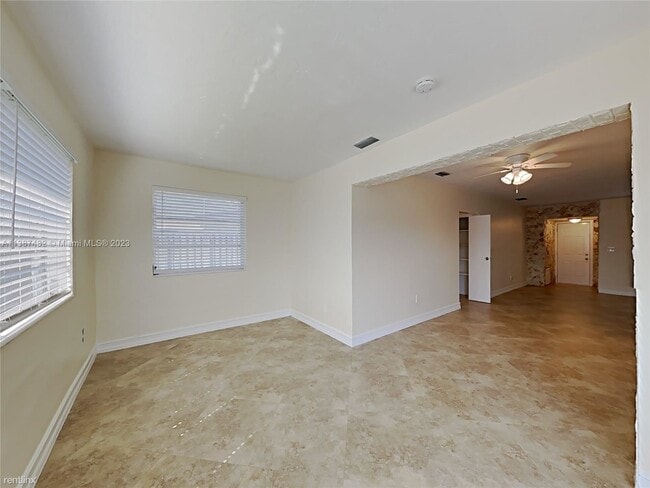 Building Photo - 3 br, 2 bath House - 8680 NW 26th St