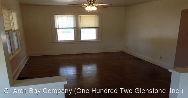 Building Photo - 3 br, 1 bath House - 516 S. Florence