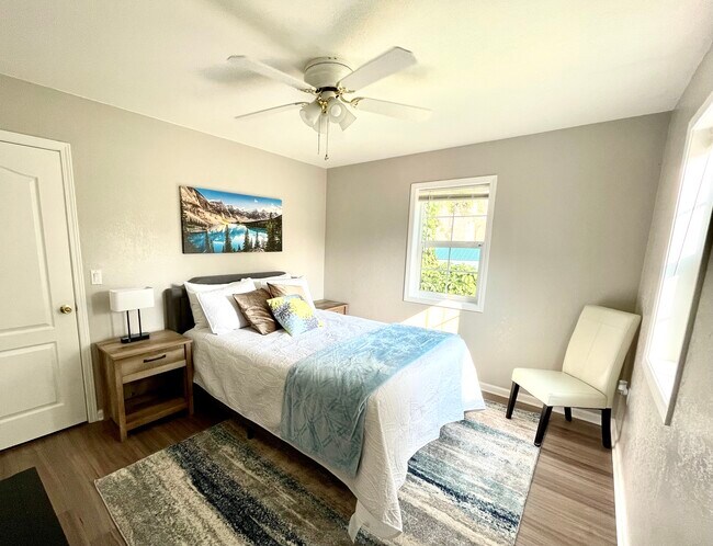Bedroom 1, Queen (main floor) - 703 S 28th St