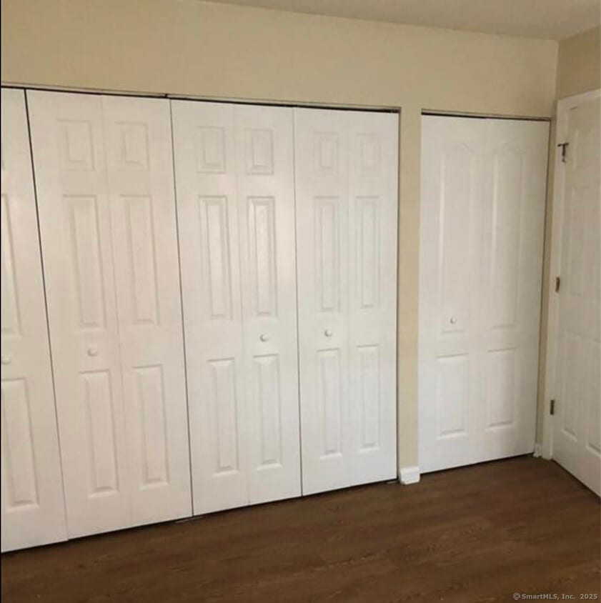 Building Photo - 179 Elm St