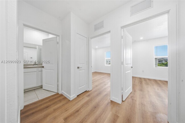 Foto del edificio - 1762 SE 9th Ave