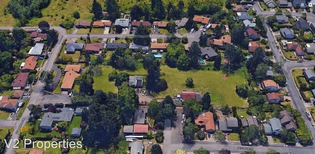 Building Photo - 4 br, 1 bath House - 11159 SE Maplehurst