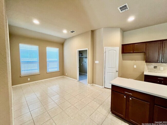 Foto del edificio - 3155 Sunset Cove
