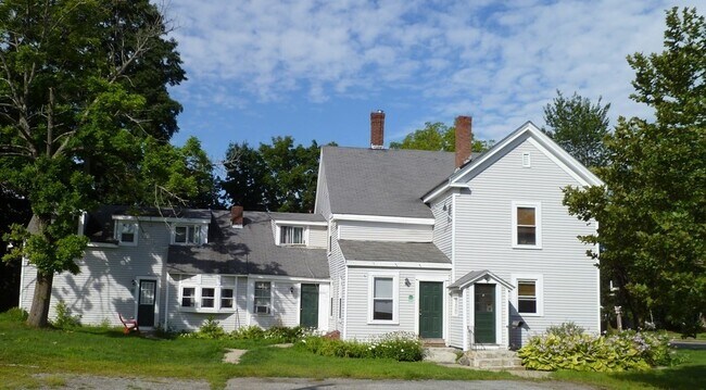 Building Photo - 441 King St
