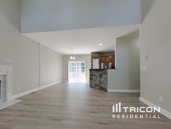 Foto del edificio - 706 Norwood Ct