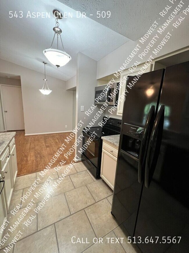 Foto del edificio - 543 Aspen Glen Dr