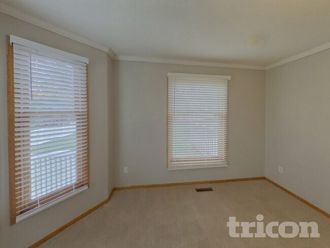 Building Photo - 10071 Raleigh Ct