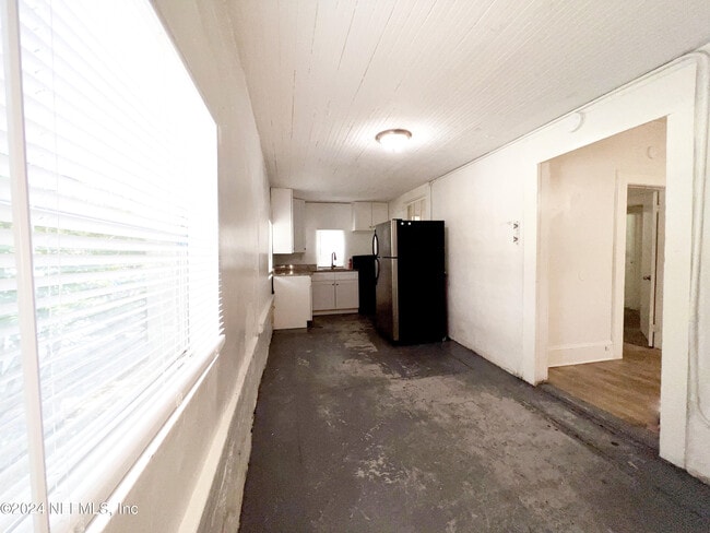 Building Photo - 134 W 23rd St