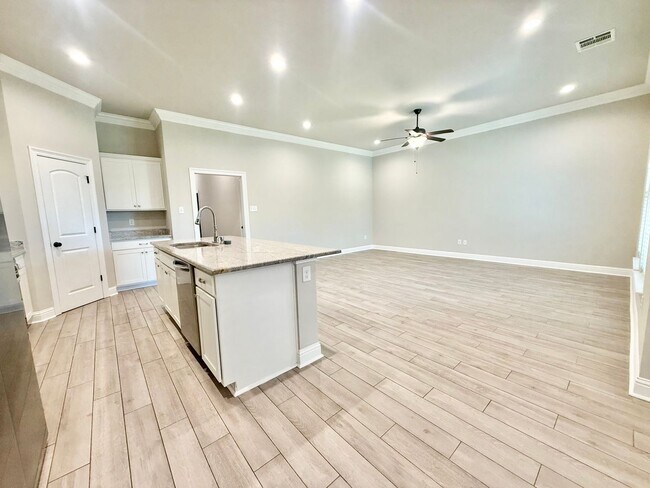 Foto del edificio - Beautiful 3 bedroom Home in Baton Rouge