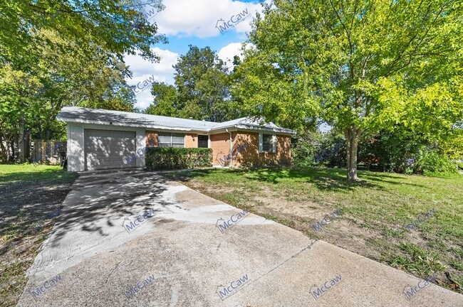 Building Photo - Great 3/1 in Mesquite!