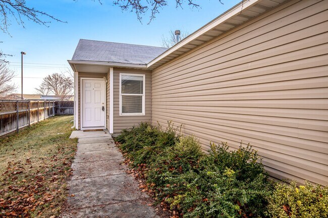 Foto del edificio - Freshly Updated 3-Bedroom Home for Rent in South Boise