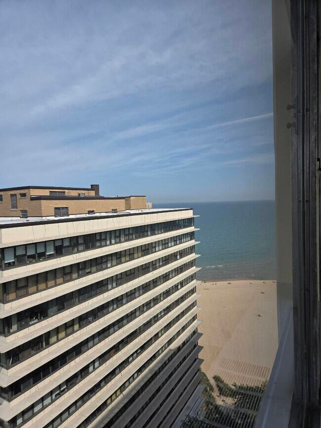 Foto del edificio - 5757 N Sheridan Rd