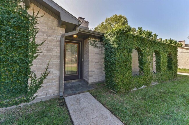 Foto del edificio - 21411 Park Bluff Dr