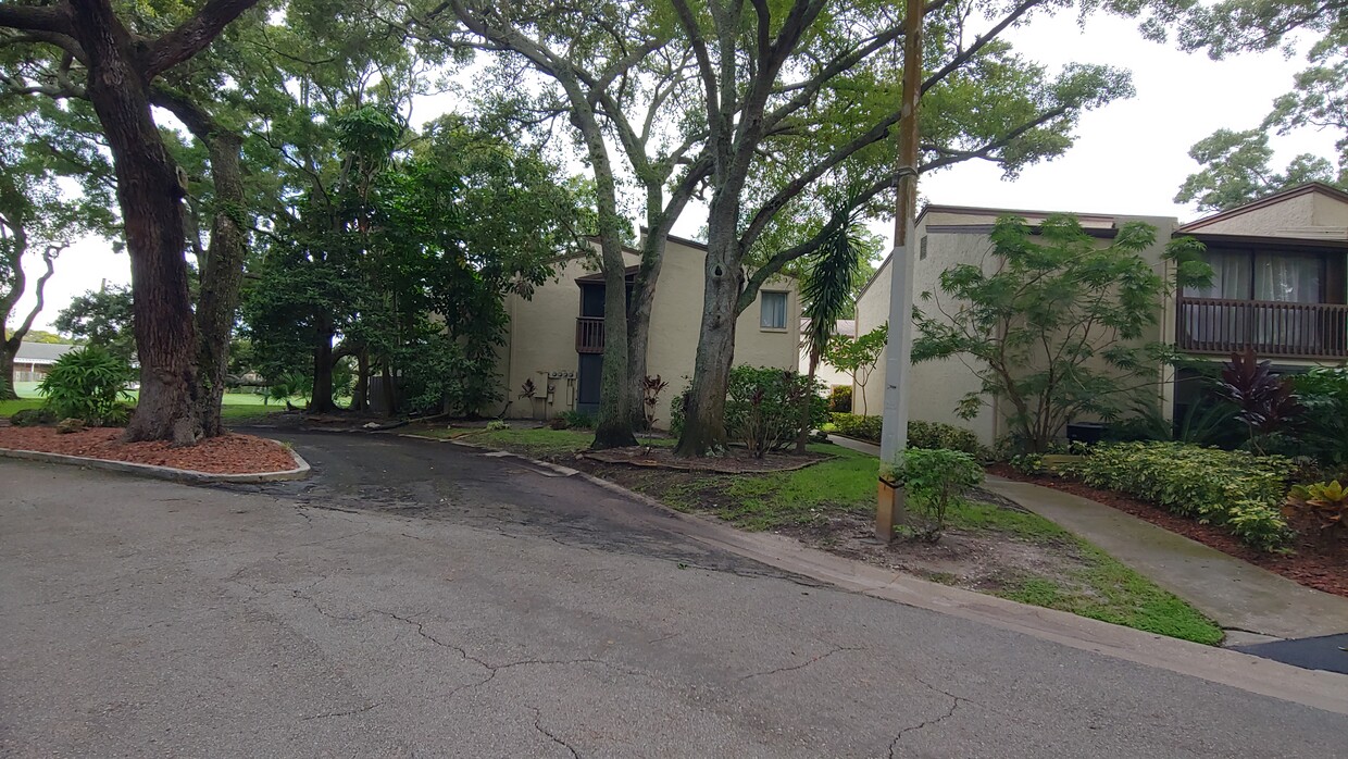 Primary Photo - 700 Starkey Rd