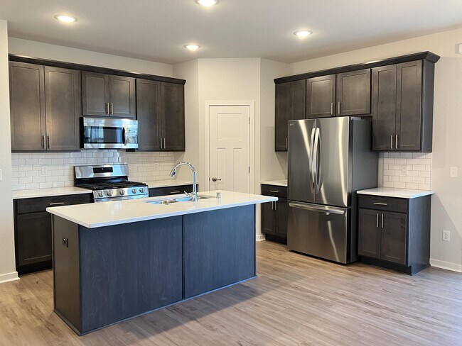 Building Photo - 1523 Butternut Rdg