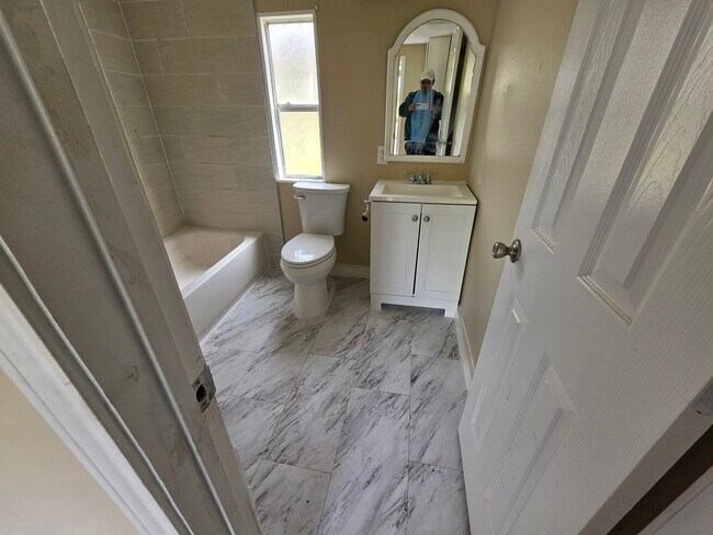 Foto del edificio - 675 Tallow St