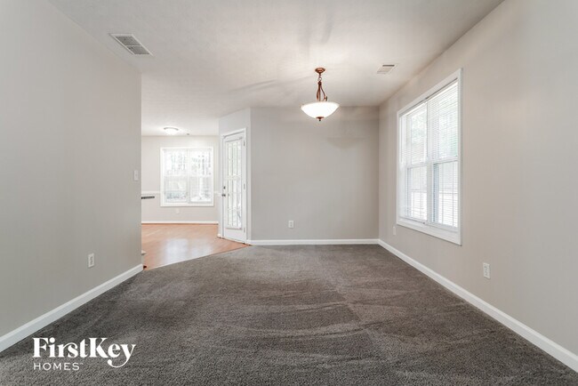 Building Photo - 430 Windermere Dr