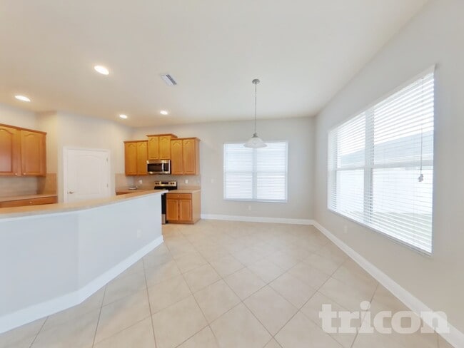 Foto del edificio - 30656 Palmerston Pl