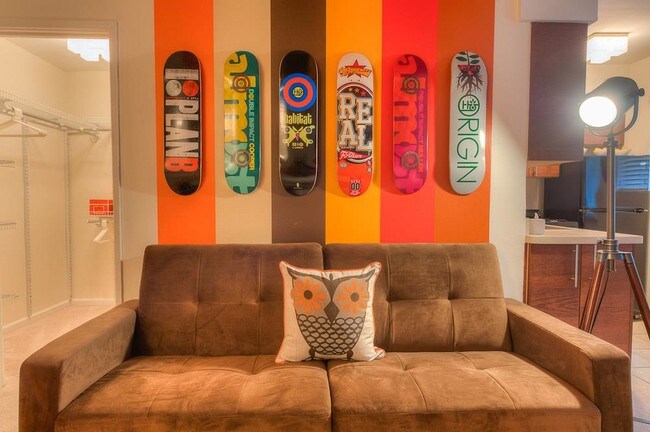 Foto del edificio - 450 W Melrose St