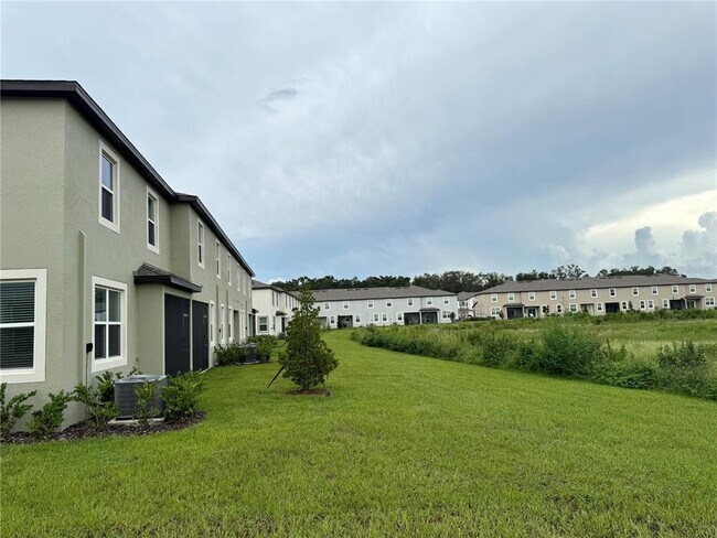 Foto del edificio - 32142 Spiceberry St