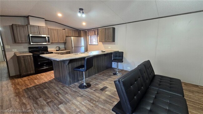 Foto del edificio - 44 Crawford Dr