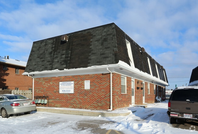 Primary Photo - Hilton Arms