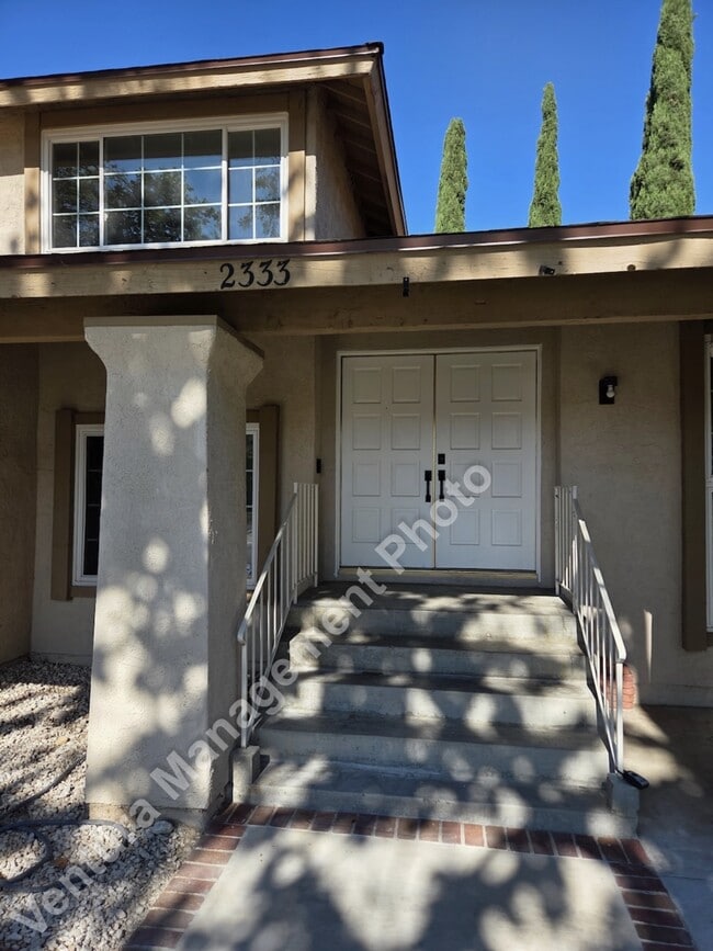 Foto del edificio - 2333 Lawnview Ct