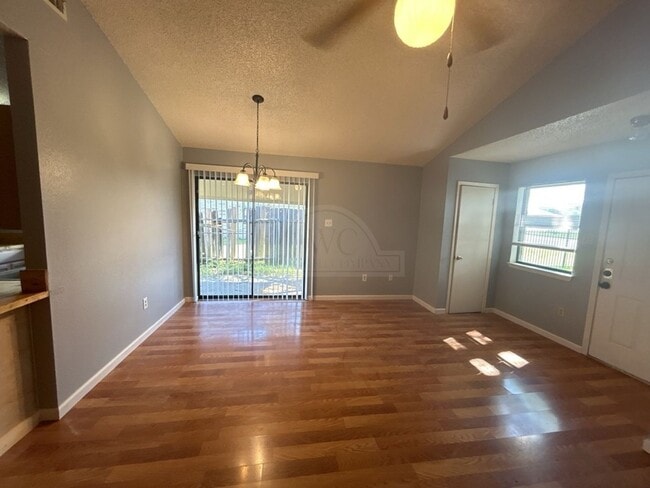 Foto del edificio - 2011 Windward Dr