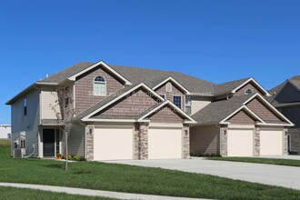 Building Photo - 130 Barberry Ln