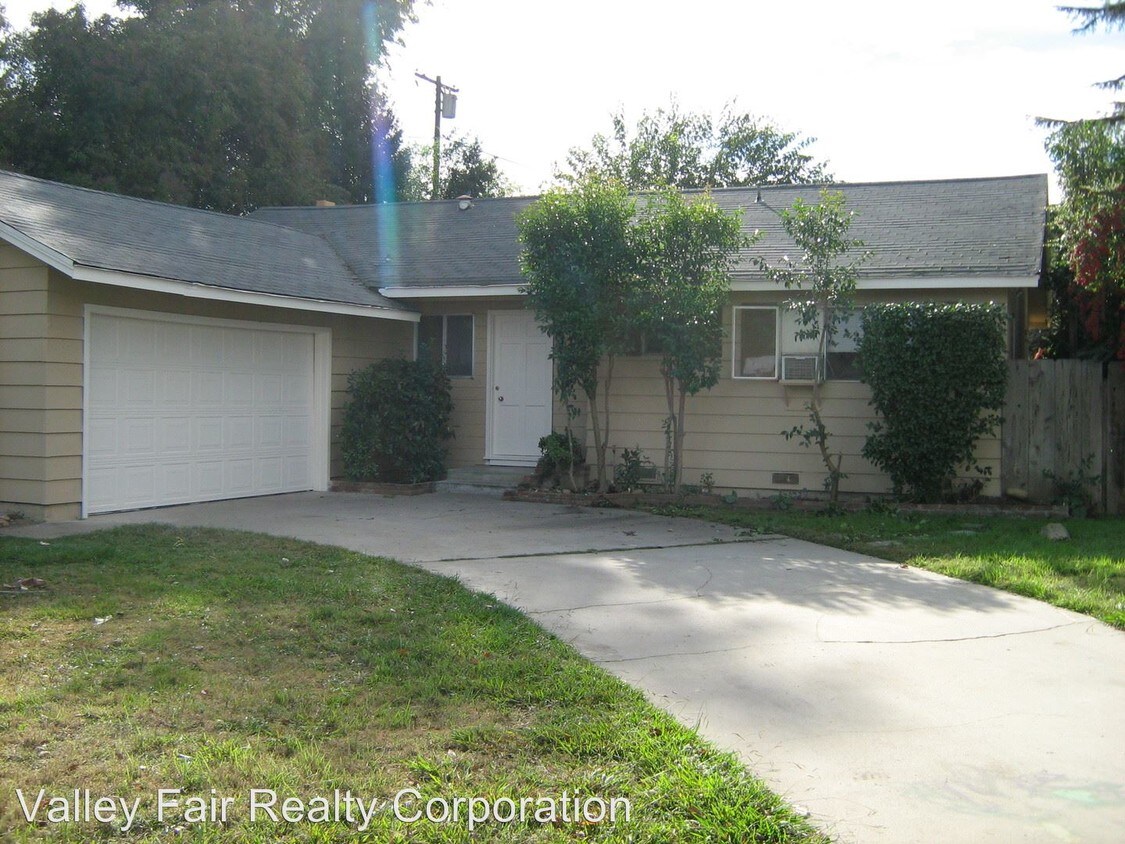 Primary Photo - 1262 Barbara Way