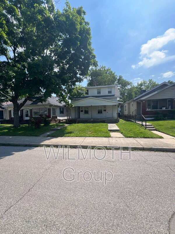 Primary Photo - 923 N Drexel Ave