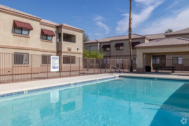 Swimming Pool - Paradise Palms II