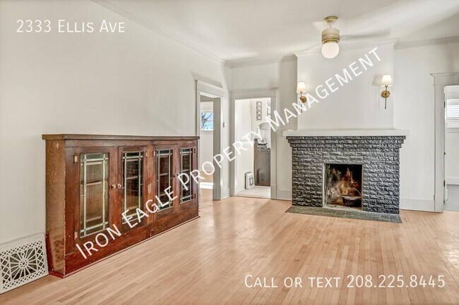 Foto del edificio - 2333 Ellis Ave