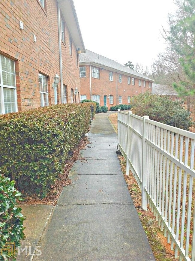 Building Photo - 309 Creekstone Ridge
