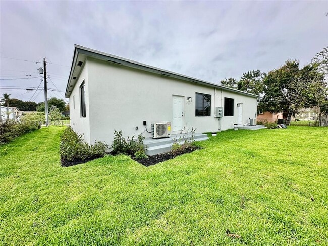 Building Photo - 2377 NW 105th St
