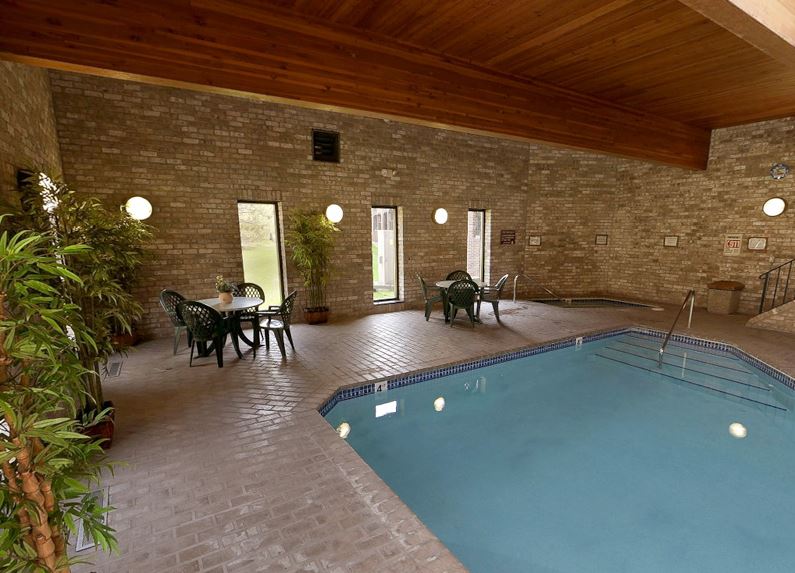 The Parkshore Apartments of Arden Hills Rentals Arden Hills, MN