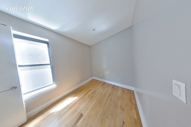 Foto del edificio - 1020 Park Pl