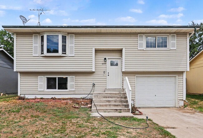 Foto del edificio - 8204 Hallett Ct