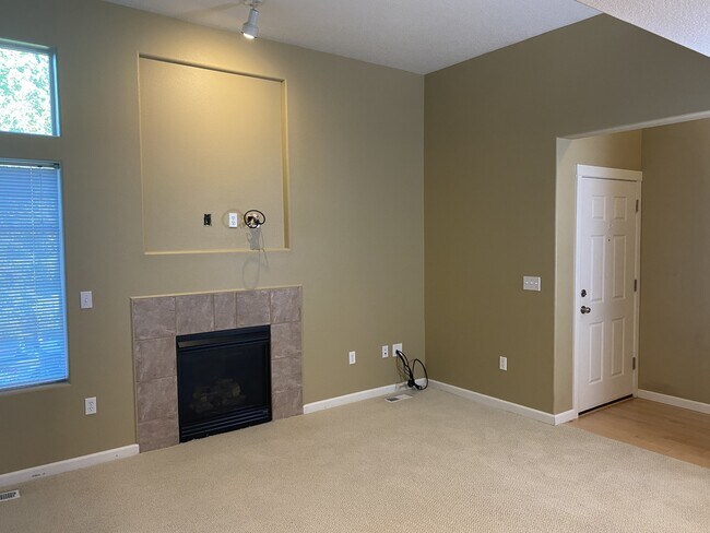 Photo - 10789 SW Canterbury Ln House