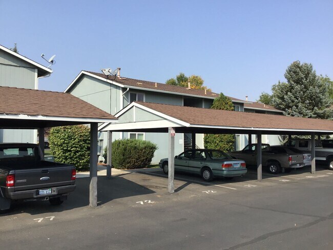 Foto del edificio - Apartment in Carson Park Condominium
