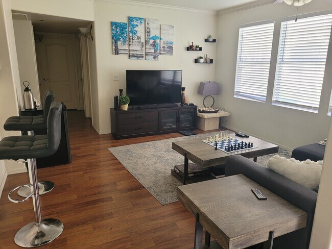 Foto del edificio - 2134 E Broadway Rd
