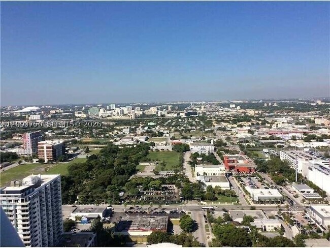 Foto del edificio - 1900 N Bayshore Dr