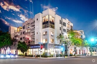 Modern Luxury: Riva Apartments in Santa Monica - Riva