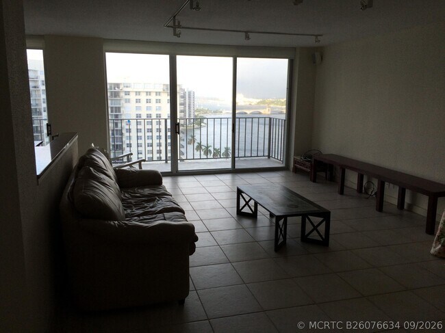 Foto del edificio - 1801 S Flagler Dr