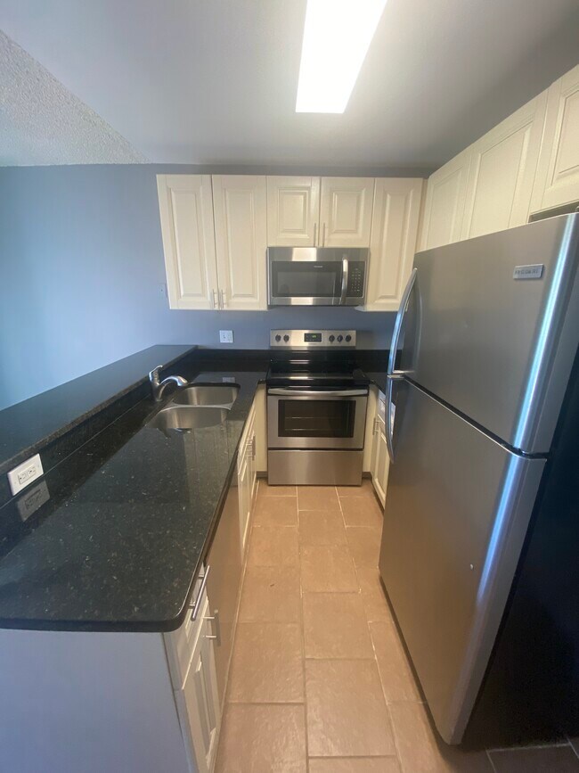 Foto del edificio - 11303 Grandville Dr