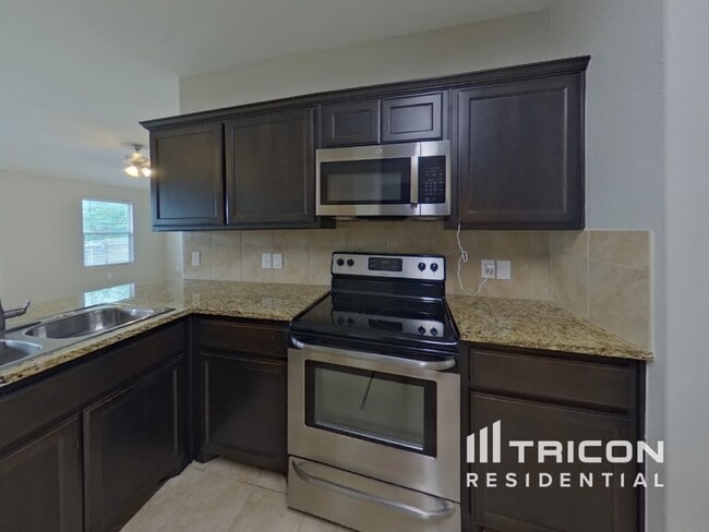 Building Photo - 141 Bridlewood St