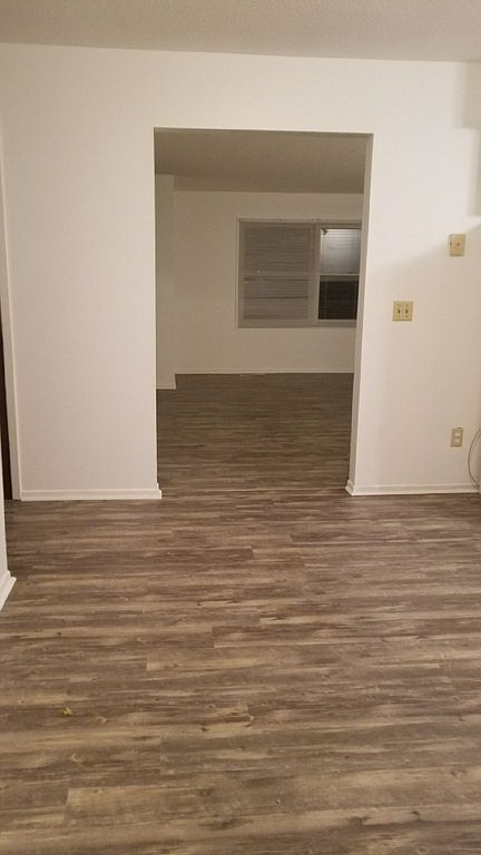 Kitchen into living room - 3718 47th St