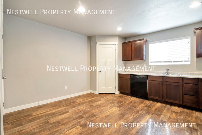 Building Photo - 14386 Firgrove Wy