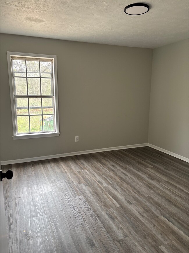 Building Photo - 48 W Cooper St