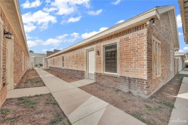 Foto del edificio - 2713 W Primrose Ave